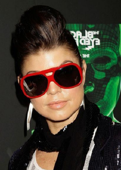 Élégantes coiffures pour dames Pompadour - Coupes de cheveux hebdomadaires (dames) Élégant coiffures pour dames Pompadour - Coiffures hebdomadaire