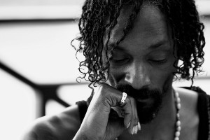 Embrassant vos cheveux une leçon de Snoop Dogg, CurlyNuGrowth