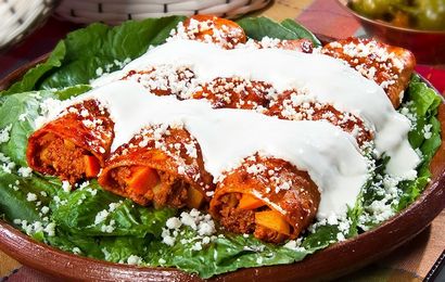 Enchiladas Morelia Style (mit Chorizo ​​und Kartoffeln) - V - V Supremo Foods, Inc