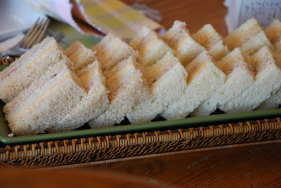 Jeden Tag Insanity Frühlings-Duschen bringen Band Sandwiches