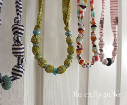 Collier de perles recouvert de tissu tutoriel - Le Crafty Quilter