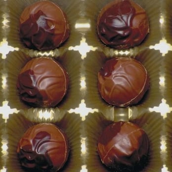 Fannie May Fine Chocolates - 16 Photos - Confiseries - Yorktown Shopping Ctr-Upper levier 225 (achats) Fannie May Fine Chocolates - 16 Photos - Confiseries - Yorktown Shopping Ctr-225 Levier supérieur