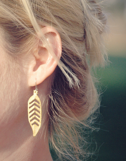 Boucles d'oreilles plumes Un tutoriel