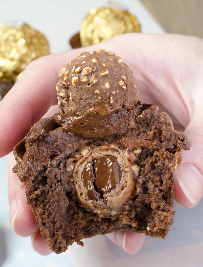 Ferrero Rocher Cupcakes, Schokolade Dessert-Rezepte - OMG Schokolade Desserts