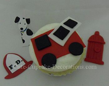 Feuerwehrauto Kuchen-Dekorationen und Fire Theme Toppers