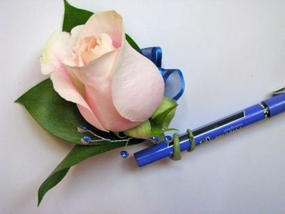 Floralshowers, Comment faire un Boutonnière Rose