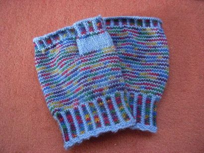 Gants Fingerless gratuits à tricoter Motif Roundup