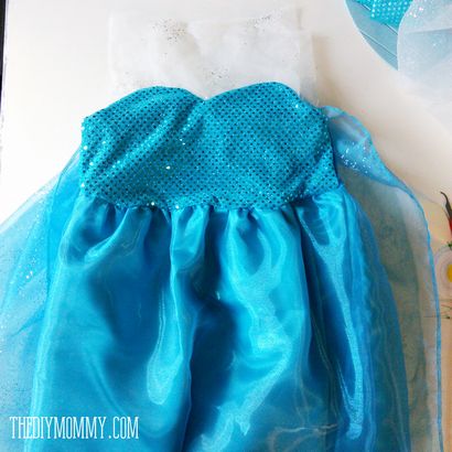 Patron gratuit et tutoriel pour une robe inspirée Frozen Elsa Costume, le bricolage maman