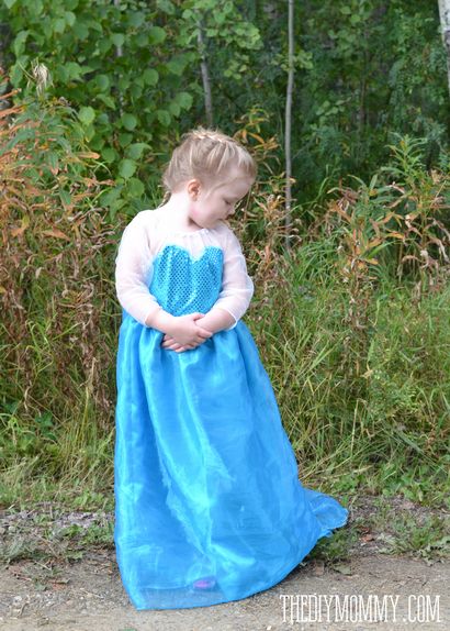 Patron gratuit et tutoriel pour une robe inspirée Frozen Elsa Costume, le bricolage maman