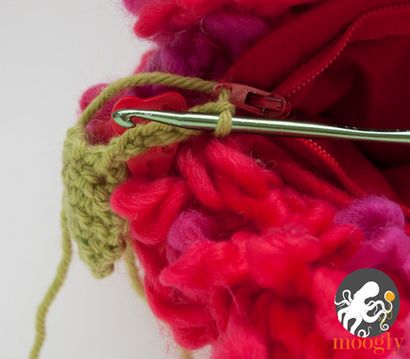 Kostenlose Muster Swerve Crochet Clutch
