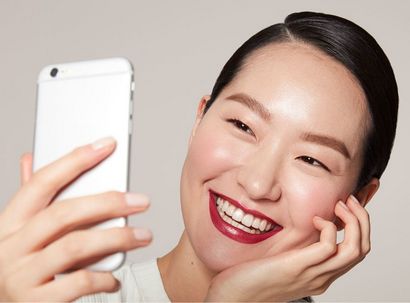 Game Changer 5-Know Conseils Must de maquillage pour prendre une incroyable selfie, Clinique
