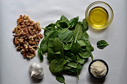 L'ail crémeuse au pesto (sans crème!) - 4 chapeaux et frugale