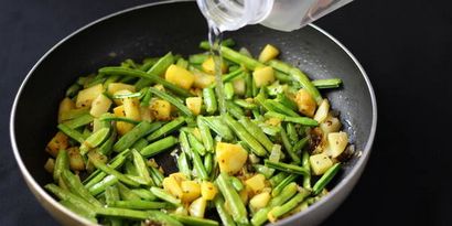 Gawar Aloo Sabzi (Cluster Bohnen Kartoffel-Curry), Gawar Batata