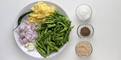 Gawar Aloo Sabzi (Cluster Bohnen Kartoffel-Curry), Gawar Batata