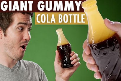 Bouteille géante Gummy Cola 90 fois plus grand que ceux de taille normale!