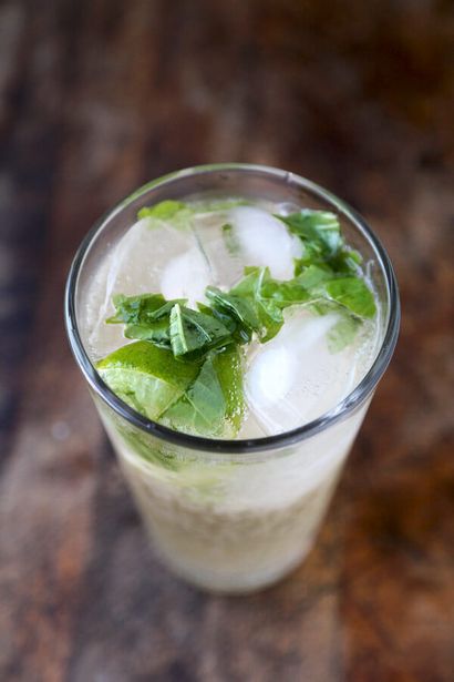 Ingwer Soda mit Lime Leaf und Chili - Pickled Plum Essen und Getränke