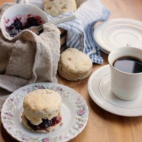 Verglaste Hefe Donut Rezept- Baker Bettie