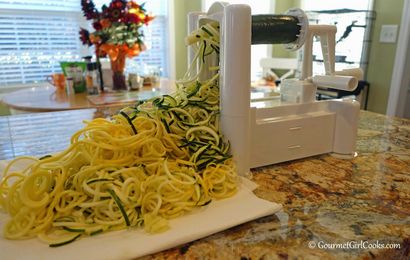 Gourmet Sunday Girl Cooks Nuit Pâtes - Comment faire non Aquatiques Zoodles