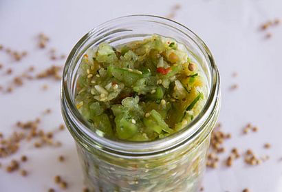 Vert Chili Tomatillo Salsa Recette