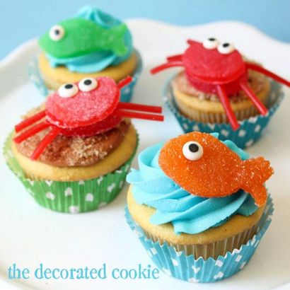 Gumdrop hauts de forme de poissons et de petit gâteau de crabe pour la plage et l'été