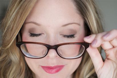 Haare und Make-up Tipps für Brillen - The Small Things Blog