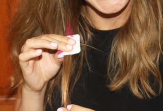 Cheveux Farinage avec L'Oréal Professionnel HAIRCHALK Parce que Cotton Candy couleur Brins Are So (professionnel) Cheveux Farinage avec L'Oréal Professionnel HAIRCHALK Parce que Cotton Candy couleur Brins Are So