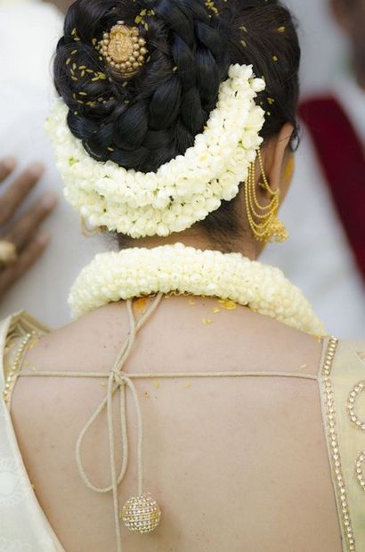 Frisuren für indische Hochzeit - 20 Auffällige Brautfrisuren