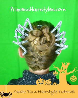 Halloween Frisuren, Zöpfchen Spinne Brötchen, Frisuren für Mädchen - Prinzessin Frisuren