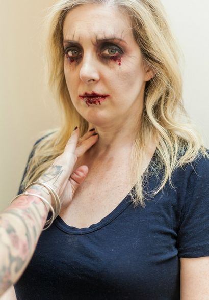Halloween maquillage Tutoriel Zombie - Honnêtement Jamie