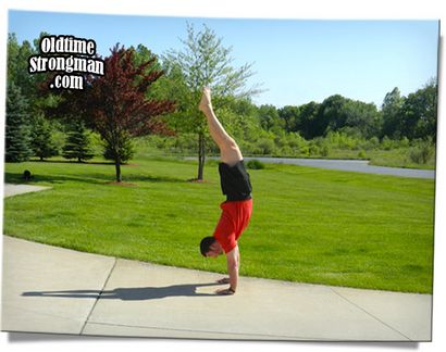 Hand Balancing für Muskelentwicklung von Bill Hinbern, Oldtime Strongman