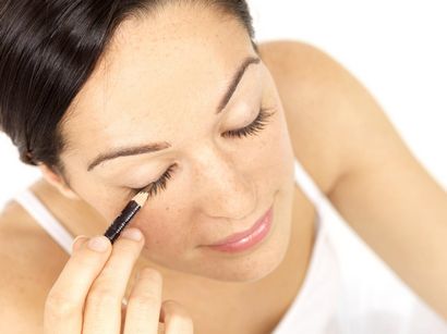 Hier - s How To Make Your Own Beauty Dupe, HuffPost
