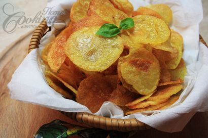 Chips de pommes de terre au four maison