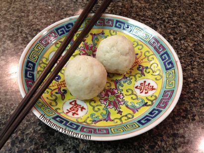 Maison boulettes de poisson chinois - la façon dont ils devraient être faits, ce chaton affamé