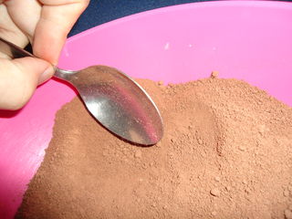 Chocolat maison en utilisant poudre de cacao 4 étapes (avec photos)