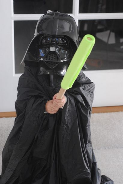Maison Darth Vader Costume (Star Wars Costume), Faire Lemonade