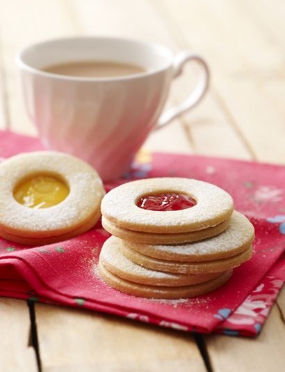 biscuits maison confiturés dodger - Sainsbury Magazine