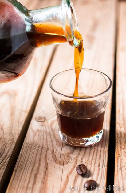 Selbst gemachte Tia Maria oder Kahlúa Copycat Kaffee-Likör Rezept - Oh, die Dinge, die wir - ll machen!