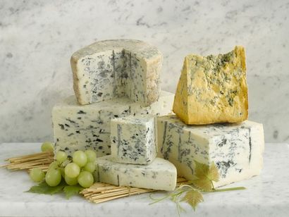Comment bleu Le fromage est fabriqué