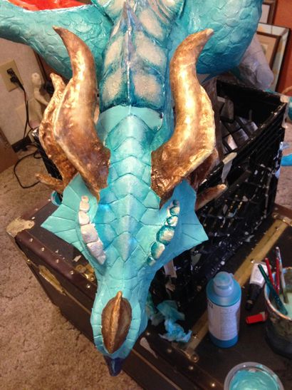 Comment Cindy a fait son dragon en papier mâché - Papier mâché ultime