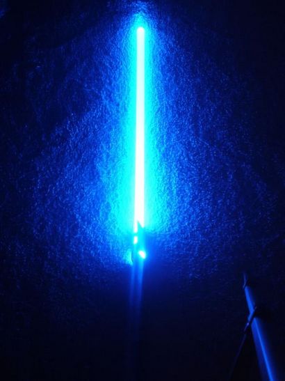 Comment puis-je construire un PVC Lightsaber, le côté créatif de la Force