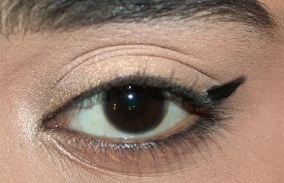 Comment appliquer l'eyeliner parfaitement Etape par étape Tutoriel