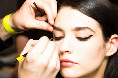 Comment appliquer le maquillage Maquilleurs - Techniques et astuces, Glamour