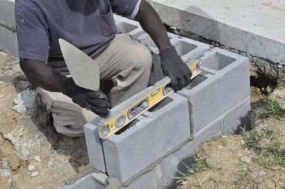 Comment construire une fondation Bloc de béton - Un projet Closer