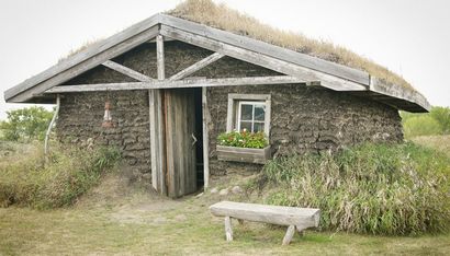 Comment construire un modèle Sod House pour un projet scolaire, sciencing