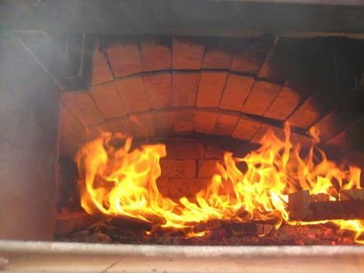 Comment construire une brique Pizza-feu de bois temporaire Four avec bon marché, facile à trouver du matériel de 10 étapes