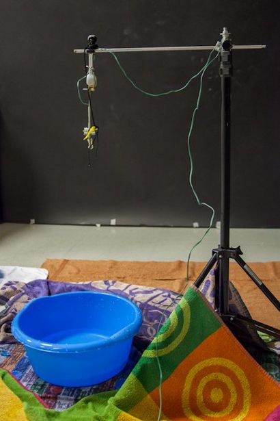 Comment faire pour capturer l'eau Ballons Popping en piratant un câble Déclencheur