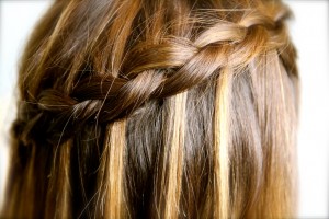 So erstellen Sie eine DIY Dutch Wasserfall Braid, nette Geflochtene Frisuren, nette Mädchen-Frisuren