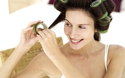 Comment Curl vos cheveux avec Velcro Rouleaux