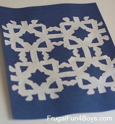 Wie zu schneiden und falten ehrfürchtig Papier Schneeflocken - Frugal Fun für Jungen und Mädchen