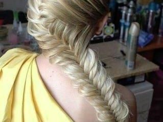 Comment faire une queue de poisson Braid sur vous-même étape par étape avec photos